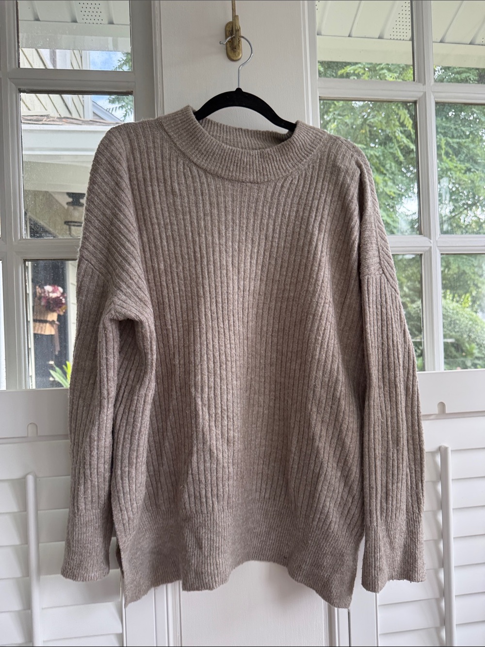 H&M Women's Taupe Ribbed Crewneck Sweater Small